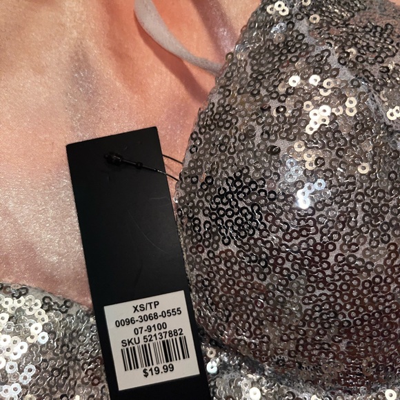 Silver Sequin Spaghetti Strap Top NEW - Picture 2 of 4